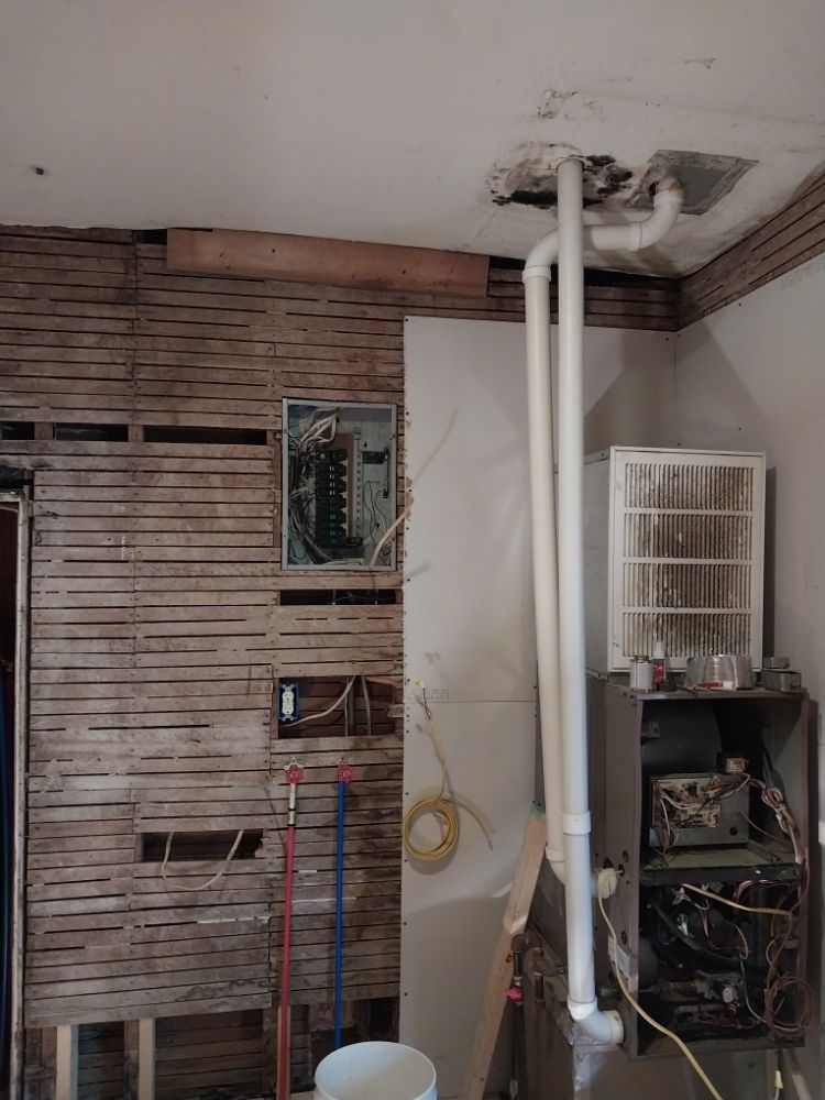 Slide of Moe's Home Maintenance and Repair
