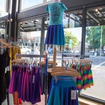The Freckled Bee - Women's Clothing Near Me - Salem, Oregon The Freckled Bee - Women's Clothing Near Me - Salem, Oregon