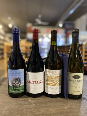 Spencer & Lynn Wine and Spirit Merchants - Downtown Mystic by null