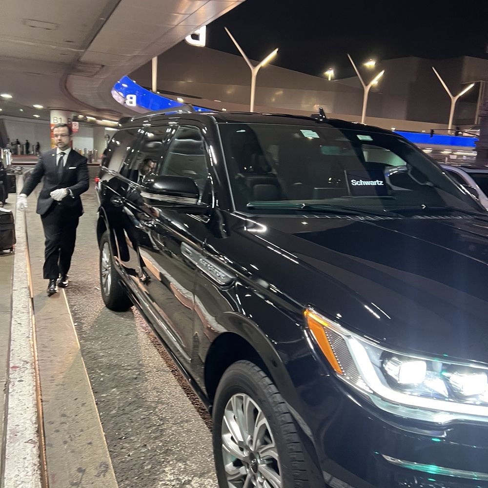 S&S Chauffeured Services - LAX curbside pickup - Town Car Service Near Me S&S Chauffeured Services - LAX curbside pickup - Town Car Service Near Me