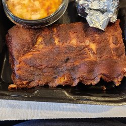 Mission BBQ - Ribs, cornbread and mac & cheese