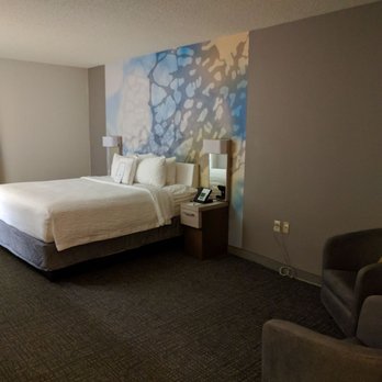 Courtyard by Marriott Nashville Downtown - Bed - Hotels Near Me - Nashville, Tennessee