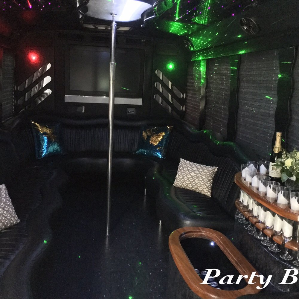 ROLL Limousine - Limos Near Me - Anaheim, California ROLL Limousine - Limos Near Me - Anaheim, California