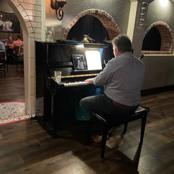 Saviano's Italian Kitchen - Live Music - Italian Near Me - Euless, Texas