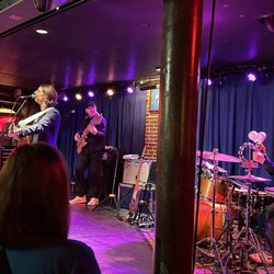Duck Room At Blueberry Hill - Eric Hutchinson