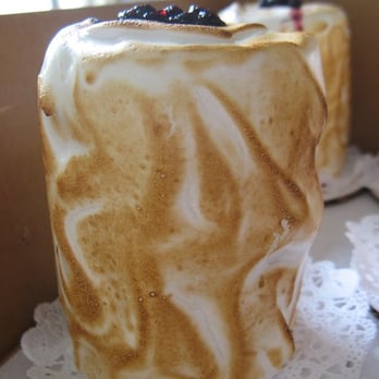 Cake Monkey Bakery - Lemon Custard Cake - Bakeries Near Me - North Hollywood, California Cake Monkey Bakery - Lemon Custard Cake - Bakeries Near Me - North Hollywood, California