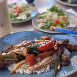 Lomito saltado