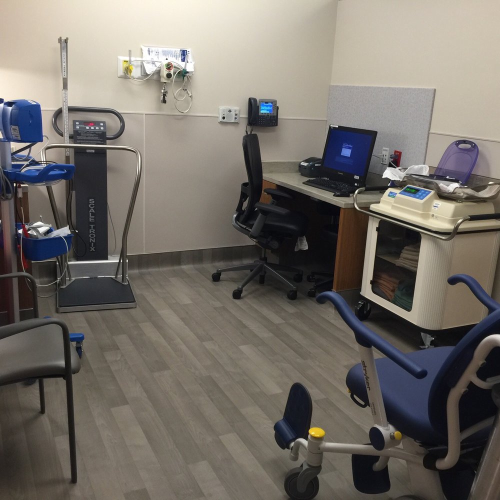 Houston Methodist Cinco Ranch Emergency Care Center - Triage room - Emergency Rooms Near Me - Katy, Texas
