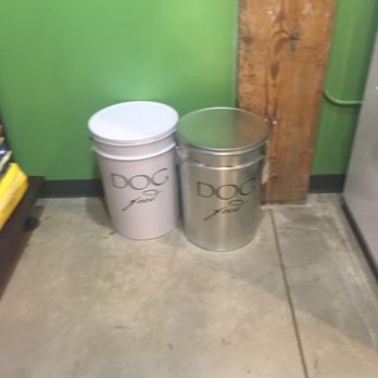 Fido And Stitch - Pet Groomers Near Me - Grand Rapids, Michigan