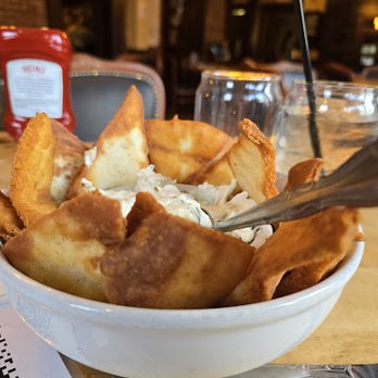 Brick and Barrel Cross Keys - Spinach Artichoke Dip Appetizer - Burgers Near Me - Pittsburgh, Pennsylvania