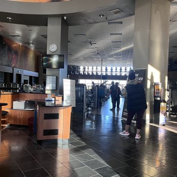 LA Fitness - A little power outage and they close the gym - Gyms Near Me - Diamond Bar, California LA Fitness - A little power outage and they close the gym - Gyms Near Me - Diamond Bar, California