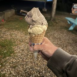 Maine Blueberry on top with Apple Pie in the cone. Maine Blueberry on top with Apple Pie in the cone.