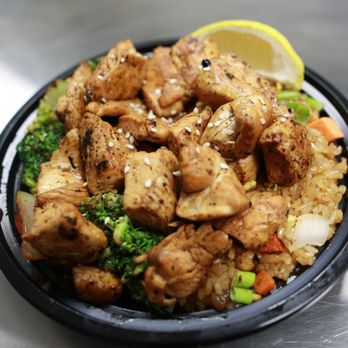 CaliBachi - Chicken Bowl! Fried rice/Veggie - Fast Food Near Me - Los Angeles, California