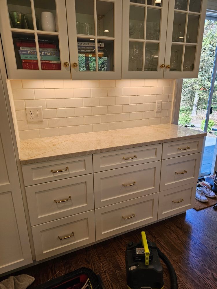 Slide of Tang Handyman