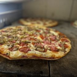 Knight Owl Bar - Brick Oven Pizza