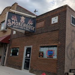 Smokehouse Sports Bar & Grill