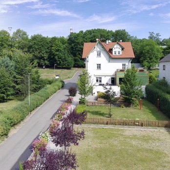 Hotel U Parku - Příjezd k hotelu - Restaurants Near Me - Hořovice, ST