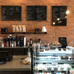 Jilly's Coffee & Cakes - Counter