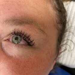 Esthetics By Brittny - Hybrid lashes