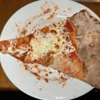 Lucali - Pizza Near Me - Brooklyn, New York