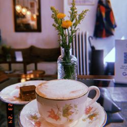Enso Cafe - almond mocha x caramel oat square