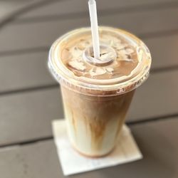 Al Cappuccino Coffee House - Iced Carmel Macchiato with Oat Milk