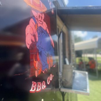 Bigg Belly BBQ - Food Trucks Near Me - Austin, Texas
