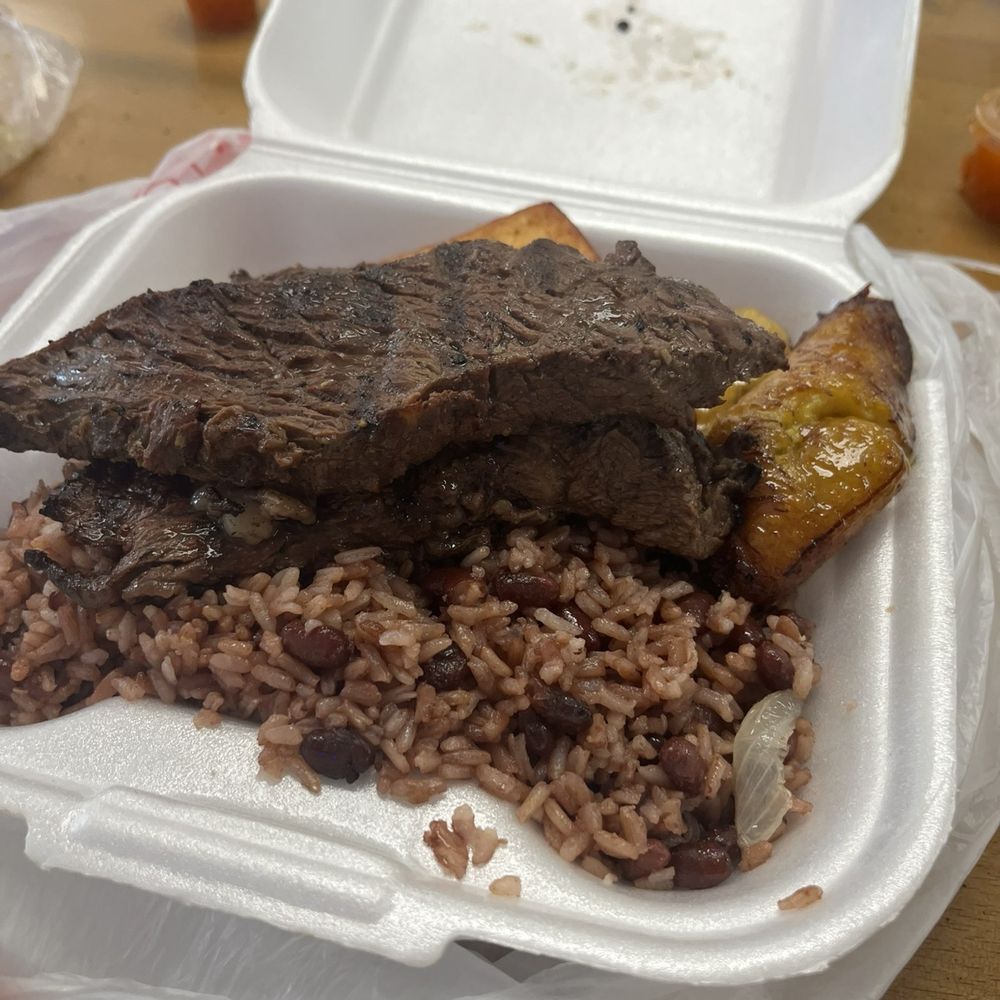 Pinolandia - Carne Asada, Gallo Pinto, and Queso Frito - Latin American Near Me - Miami, Florida