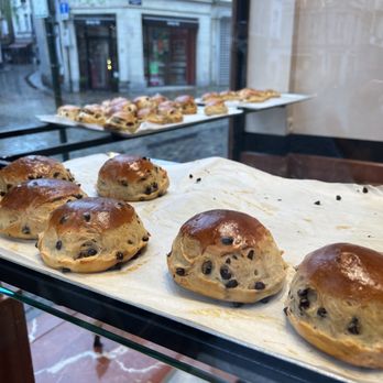 Aux Merveilleux de Fred - Patisserie/Cake Shop Near Me - Brussels, BRU Aux Merveilleux de Fred - Patisserie/Cake Shop Near Me - Brussels, BRU