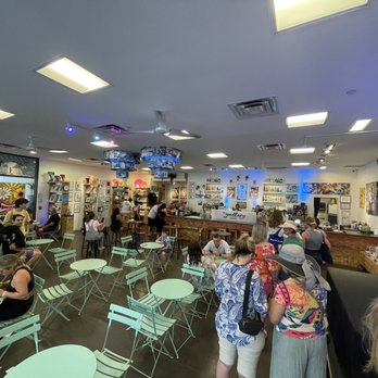 The Gallery Waikiki - Coffee & Tea Near Me - Honolulu, Hawaii