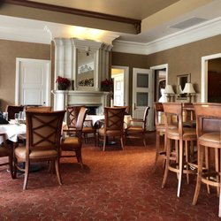 Club At Nevillewood - Interior dining area and bar