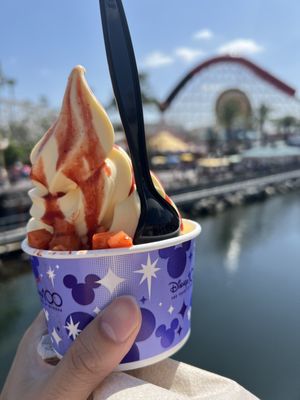 Adorable Snowman Frosted Treats by null
