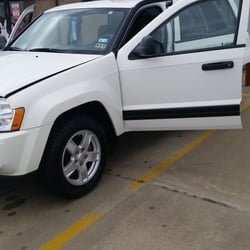 Lee's Auto Service - Jeep