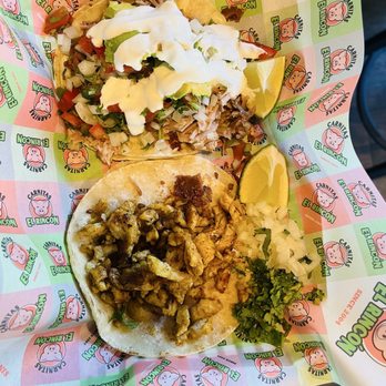 Carnitas El Rincón - Super Taco w/carnitas. Includes avocado, beans, and sour cream. A Street taco w/pollo. Well stacked with meat, both tacos were. - Tacos Near Me - Lodi, California Carnitas El Rincón - Super Taco w/carnitas. Includes avocado, beans, and sour cream. A Street taco w/pollo. Well stacked with meat, both tacos were. - Tacos Near Me - Lodi, California