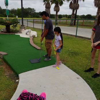 Green Acres Golf & Games - Amusement Parks Near Me - San Antonio, Texas