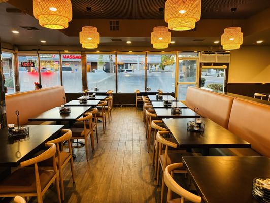 Sizzling House&Noodle by null