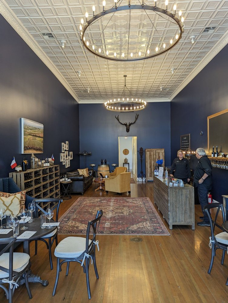 Social spots from Maison Bleue Winery