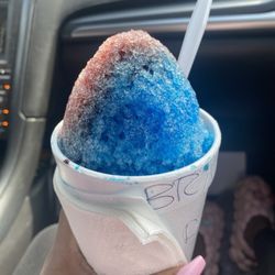 Suga Mama Snoballs - Blue raspberry and wild cherry snow cone