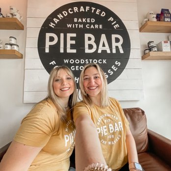 Pie Bar - Inside of Pie Bar - Desserts Near Me - Woodstock, Georgia