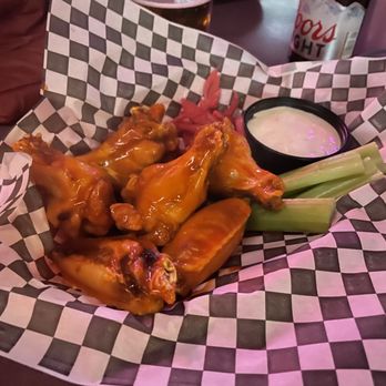 Belmont's Inn - Buffalo Wings - Sports Bars Near Me - Portland, Oregon Belmont's Inn - Buffalo Wings - Sports Bars Near Me - Portland, Oregon