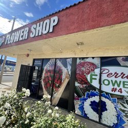 Perris Florist - Front of store