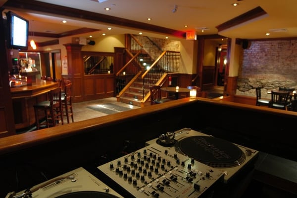 The Houndstooth Pub by null