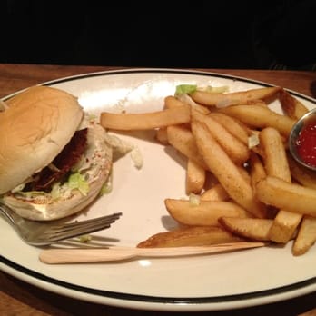 Stoney River - Panko crusted crab cake sandwich - Steakhouses Near Me - Towson, Maryland