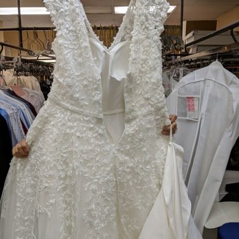 Chicago Wedding Dress Cleaners - Dry Cleaning Near Me - Naperville, Illinois Chicago Wedding Dress Cleaners - Dry Cleaning Near Me - Naperville, Illinois