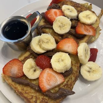 Bluebonnet Brunch House - French toast with banana nutella and strawberries - Breakfast & Brunch Near Me - Lewisville, Texas