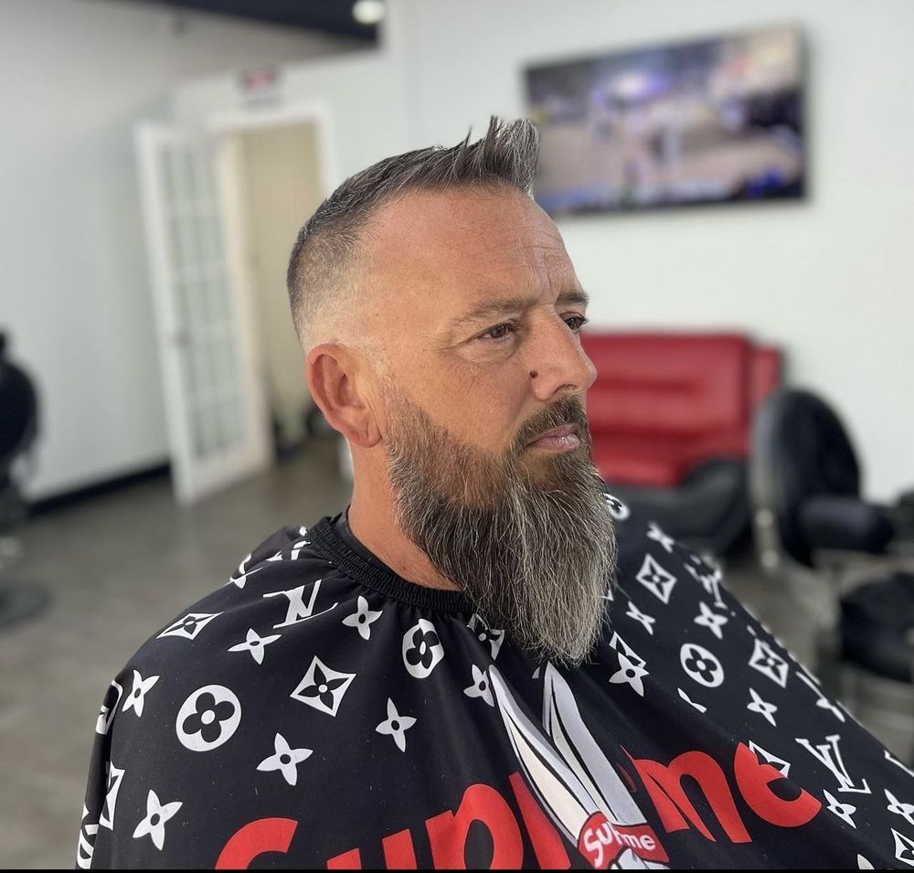 THE BARBERS IN 100 Lesperance Road, Windsor, Ontario, Canada