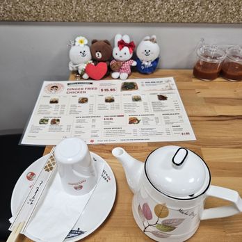 Aloha Manapua - Menu, teapot, and place setting - Dim Sum Near Me - Aiea, Hawaii