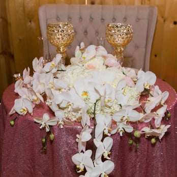 Accents By Sage - sweetheart table - Florists Near Me - Sacramento, California