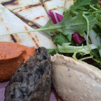 The Spurstowe Arms - Hummus and flatbreads - Pubs Near Me - London, XGL The Spurstowe Arms - Hummus and flatbreads - Pubs Near Me - London, XGL