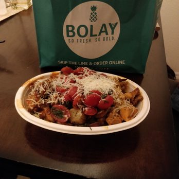 Bolay - Delicious! Lemon chicken, barbeque chicken,mint tomatoes, rice, cilantro noodles, potatoes, parmesan cheese and broccoli - New American Near Me - Winter Park, Florida